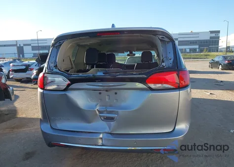 2017 Chrysler Pacifica Touring-L z USA, uszkodzony, nr VIN 2C4RC1BG0HR535250